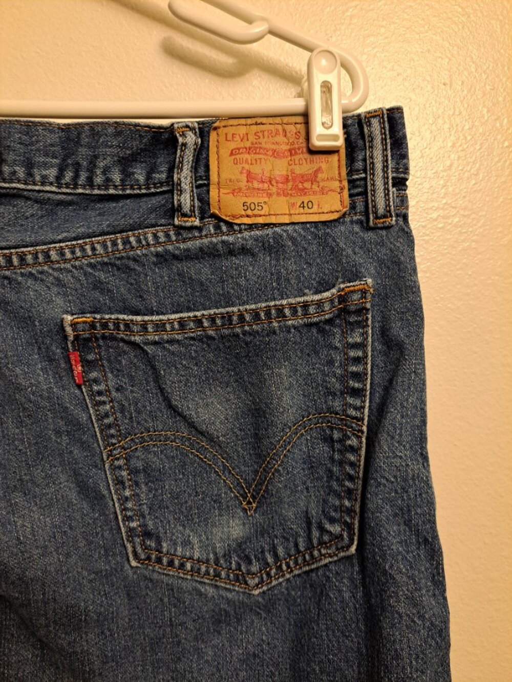 Levi's Men's 505 Straight Fit Denim Jean Shorts - Picture 2 of 7